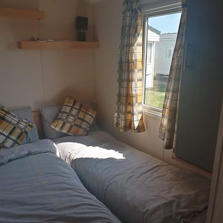 Caledonian Caravan Jaywick Sands Exterior photo